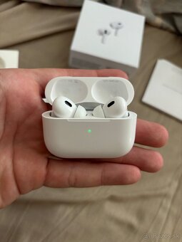 Apple AirPods Pro 2 - 5