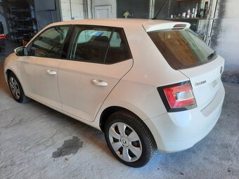 Rozpredam Skoda Fabia 3 1,4tdi CUS farba biela. - 5