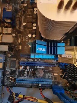 Server a 2x PC s príslušenstvom - 5