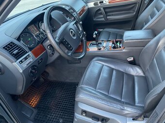 VOLKSWAGEN TOUAREG 3.0TDI 4x4 - 5