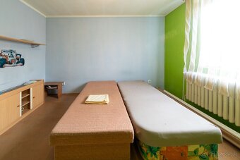 Na predaj dva ihneď obývateľné rodinné domy za cenu jedného  - 5