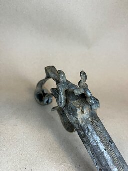 Kapslová stará pistol - 5