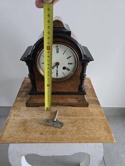 Starožitné stolové hodiny.. - 5