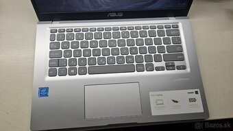 Zachovalý notebook Asus - 5