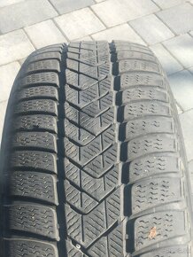 Zimne pneu Pirelli  225/50/R18 RF - 5