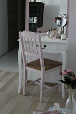 Ružová vidiecka stolička - 5
