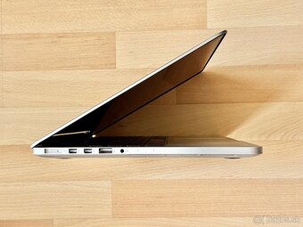 MacBook Pro 13", NOVÁ BATERKA - 5