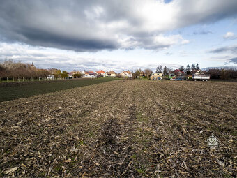 RezervovanéNa predaj stavebný pozemok v obci Baloň - 5