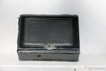 Starý mechový fotoaparát - 5