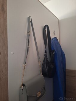 Šatníkova skriňa a stojaci regál - set do dievčenskej izby - 5