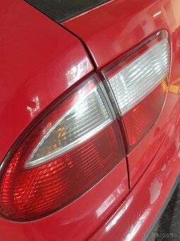 Zadné svetlá Seat Leon a kufrove pláto predam - 5