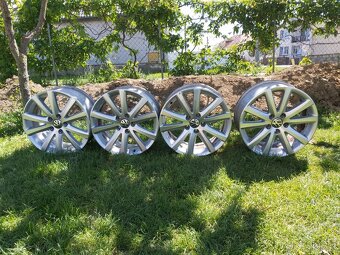 5x112 r17 225/45 - 5