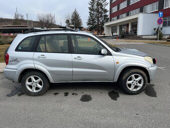 TOYOTA RAV 4....4 x 4....2.0 D....PREDANÉ.... - 5