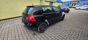 Volkswagen Golf - 5