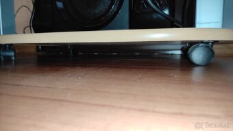 Stolík pod TV - 5
