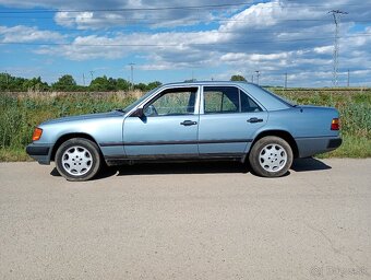 Mercedes-Benz W124 250D - 5