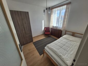 PRENÁJOM – priestranný 4iz byt v rodinnom dome - 5