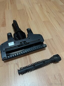 Predam vysavac Bosch - 5