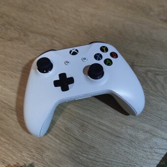 Xbox One S 1TB, ovládač, hry - 5