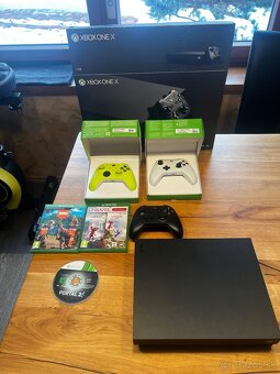 Xbox one series X + 3 ovladace + hry - 5
