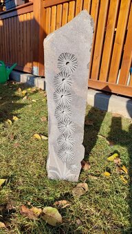 Abstraktne soliterne kamene - 5