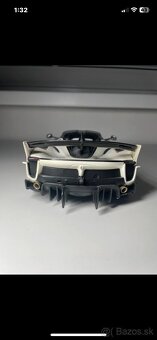Burrago Ferrari zberatelsky model - 5