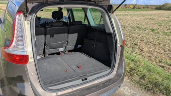 Renault Grand Scenic III 2009 7 miest - 5