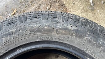 Pneu 255/65 R17 - 5