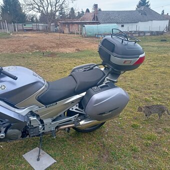 Yamaha FJR1300 - 5