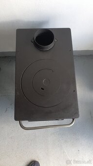 Liatinové kachle Jotul 440 čierný lak - 5