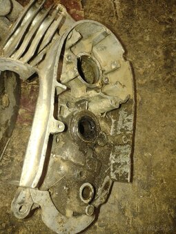 Bloky motora, hlava kryt spojky CZ 125 453, 473 - 5