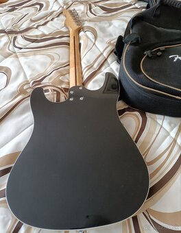 Fender Stratacoustic Deluxe - 5