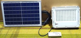 LED reflektor lampa 100W so samostatným solárnym panelom - 5