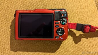 Olympus TG-6 červený - 5