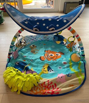 Svetelná a zvuková hrazdička pre babätko - Hľadá sa Nemo - 5