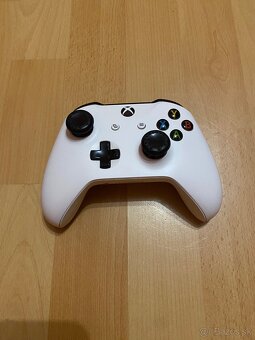 Xbox one S 1TB - 5