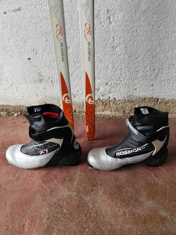 Predám bežecké lyže s topánkami - 5