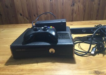 Xbox 360 + príslušenstvo A 18 hier - 5
