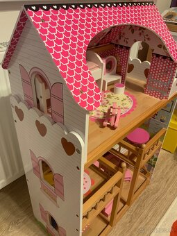 Drevený domček pre bábiky - 5