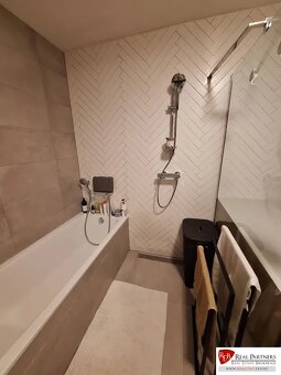 Prenájom 2-izb.byt s balkonom a garážou, Senec - 5