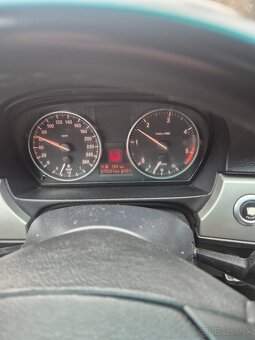 Bmw e90 318D r.v.2008 - 5