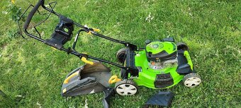 Fieldmann benzinova kosacka 51cm s pojazdom - 5