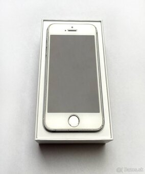 iPhone SE 2016 128GB - 5