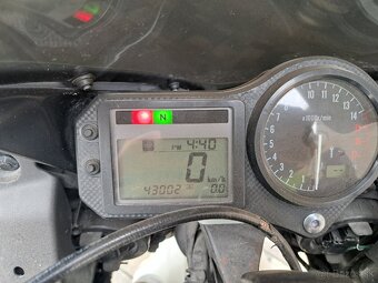 Honda cbr600f - 5