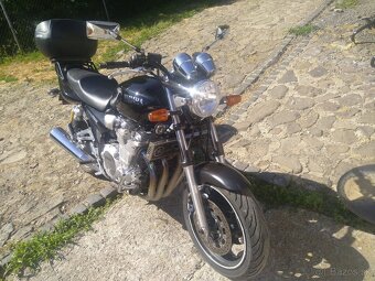 Yamaha XJR 1300 - 5