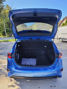 PREDAM KIA Ceed 1.5 t-gdi gold+ 40 000km - 5
