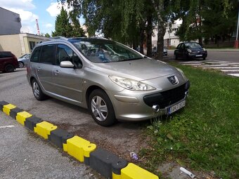 Predám Peugeot 307w 1.6dizel rok2007 - 5