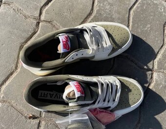 Jordan 1 Retro Travis Scott “Medium Olive” - 5