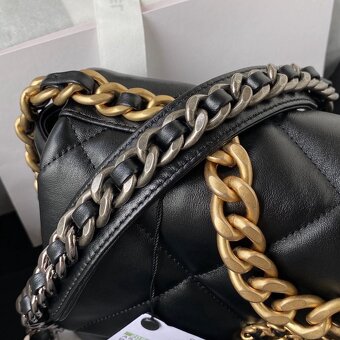 Chanel kozena kabelka - 5