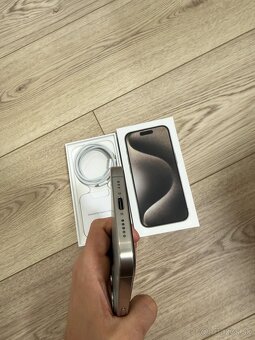 iPhone 15 Pro – 256 GB, farba Prírodný Titan - 5